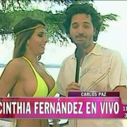 Cinthia Fernandez y Otra De Sus Microtanguitas (VC 07/01/11)