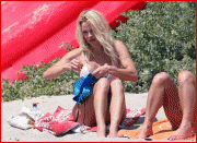 Pamela Anderson bikini candids